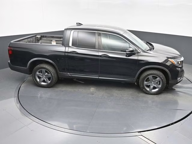 2023 Black Honda Ridgeline RTL AWD Truck