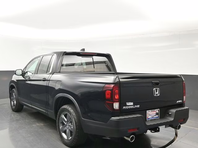 2023 Black Honda Ridgeline RTL AWD Truck
