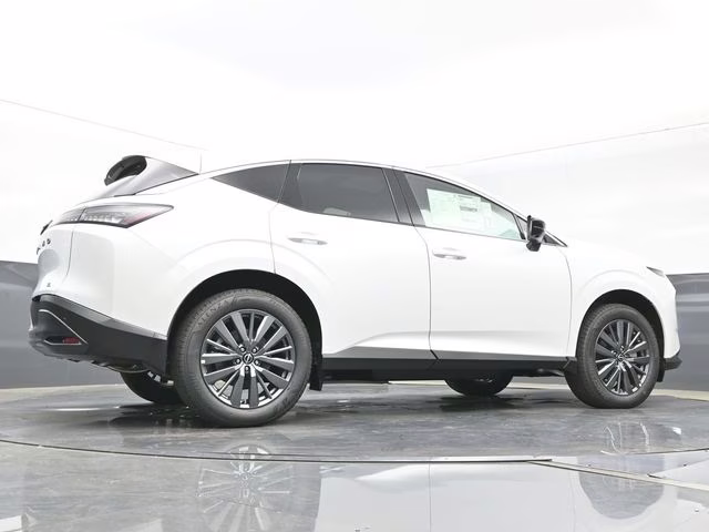 2026 Everest White Pearl Tricoat Nissan Murano SL AWD SUV