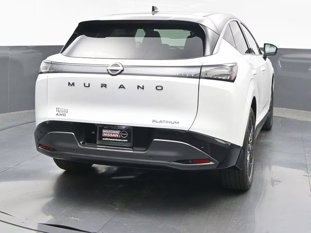 2026 Everest White Pearl/Black Nissan Murano Platinum AWD SUV