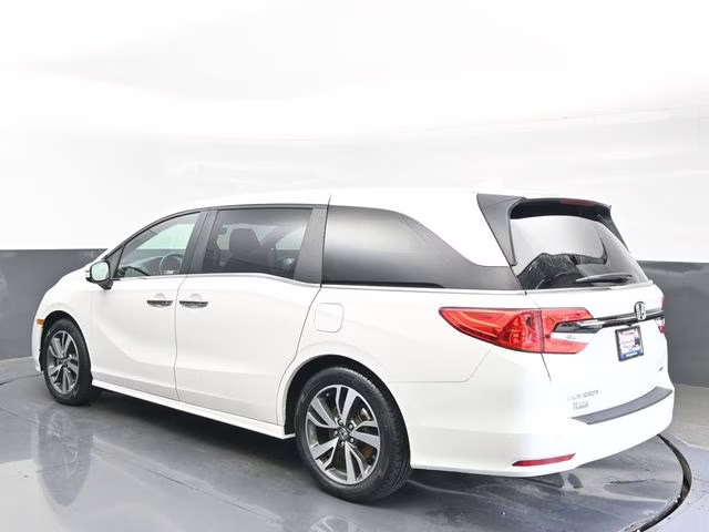 2023 White Honda Odyssey Touring FWD Van