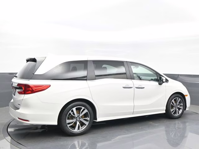 2023 White Honda Odyssey Touring FWD Van
