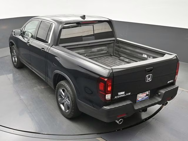2023 Black Honda Ridgeline RTL AWD Truck
