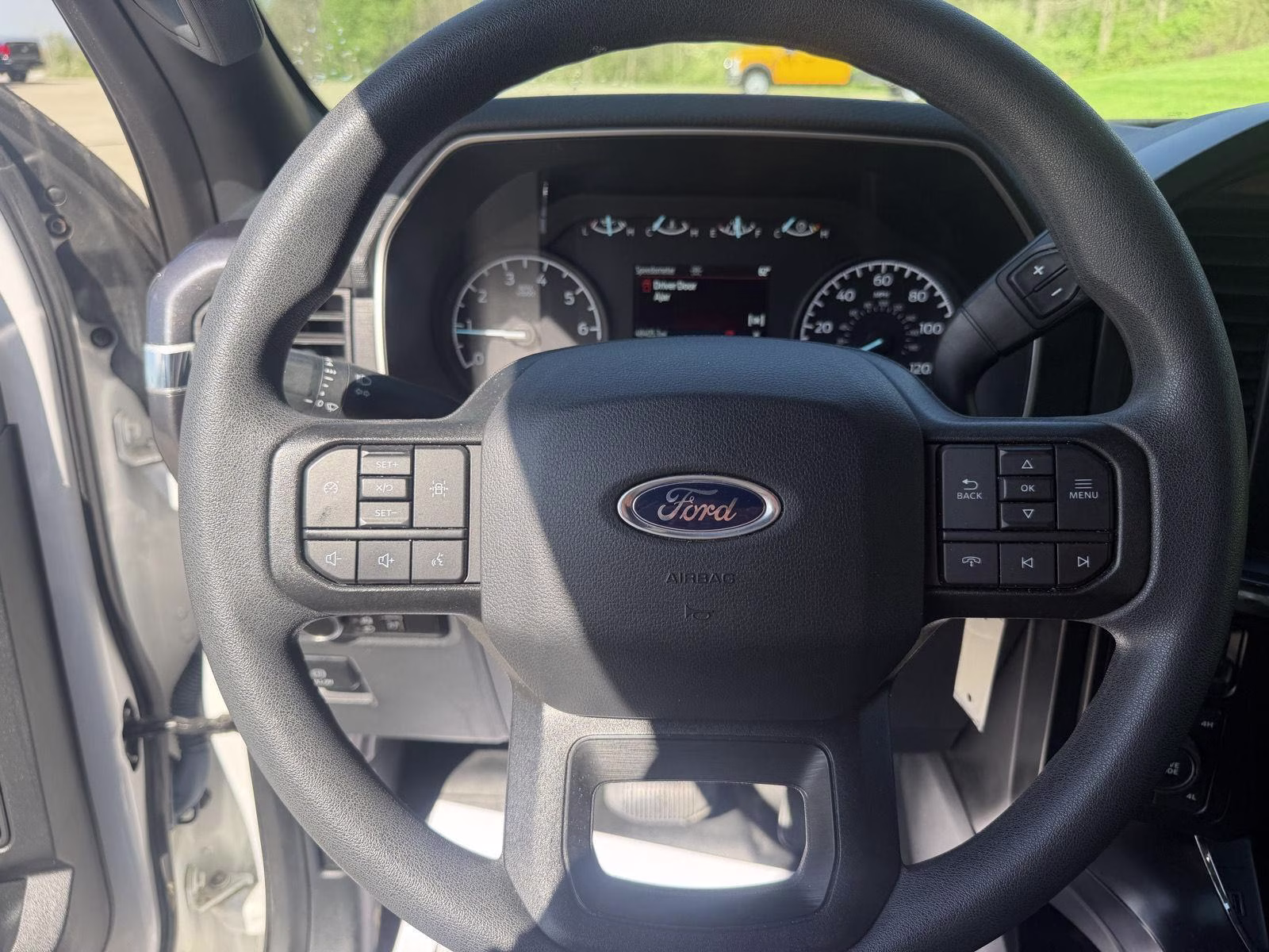2023 Oxford White Ford F-150 XL 4X4 Truck