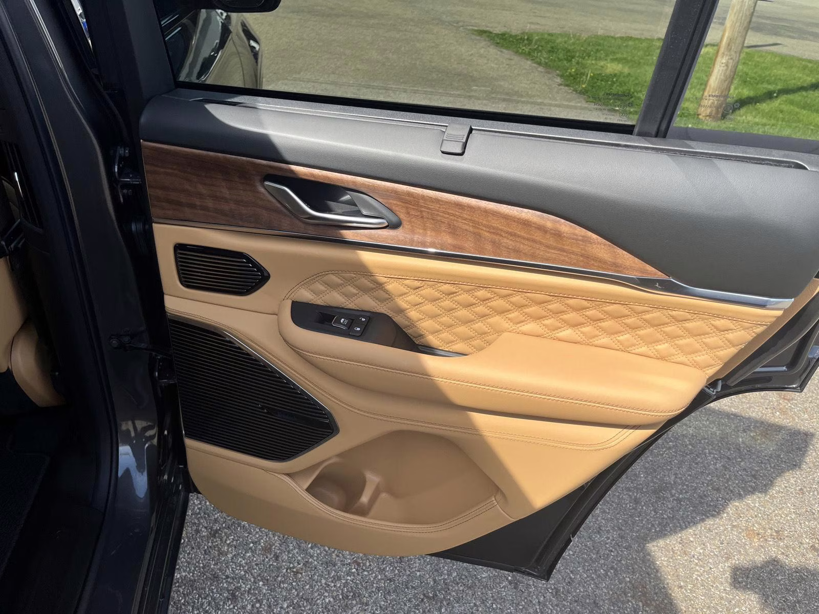 2026 Baltic Gray Metallic Clearcoat Jeep Grand Cherokee Summit 4X4 SUV