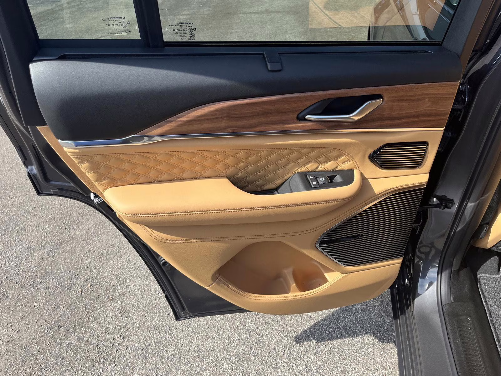 2026 Baltic Gray Metallic Clearcoat Jeep Grand Cherokee Summit 4X4 SUV