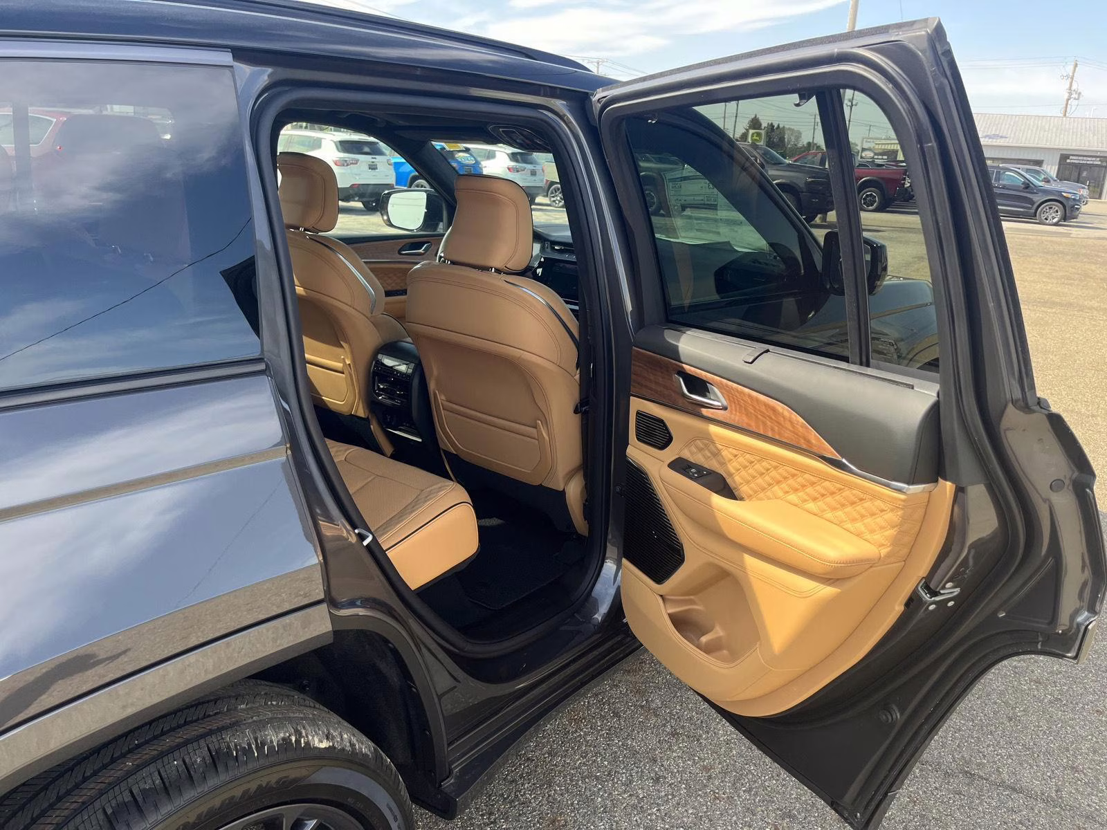 2026 Baltic Gray Metallic Clearcoat Jeep Grand Cherokee Summit 4X4 SUV