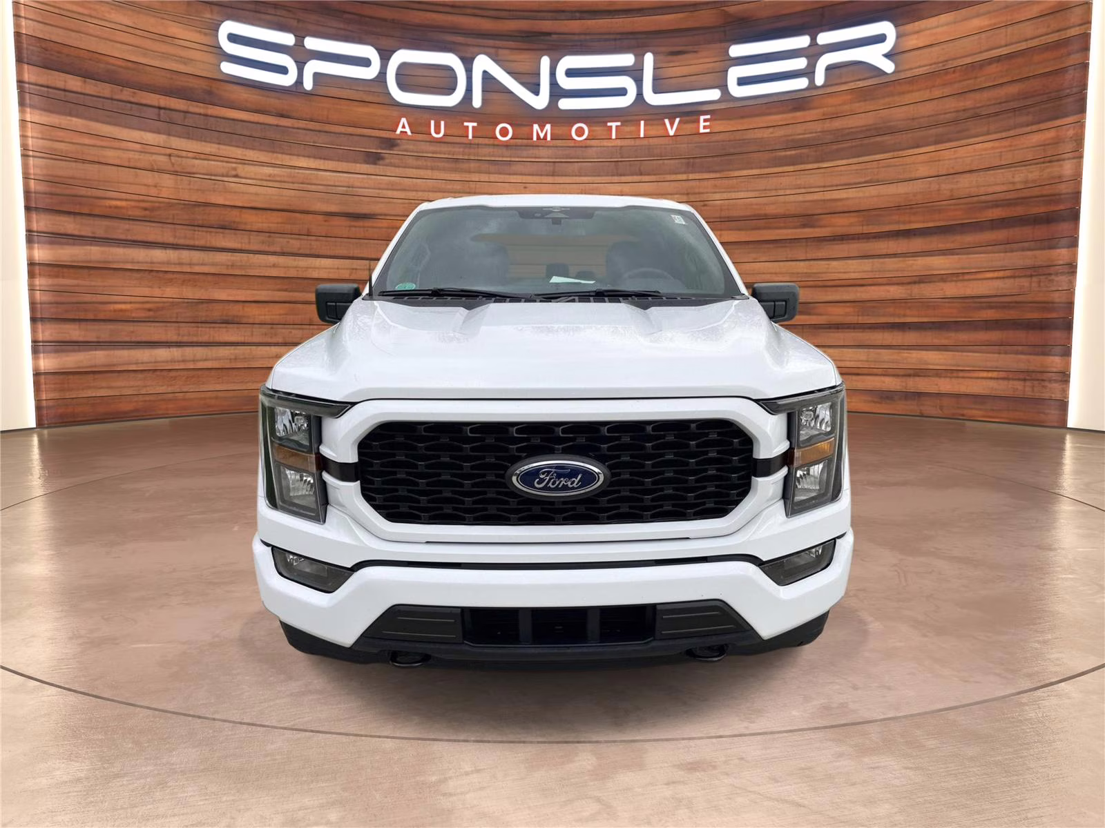 2023 Oxford White Ford F-150 XL 4X4 Truck