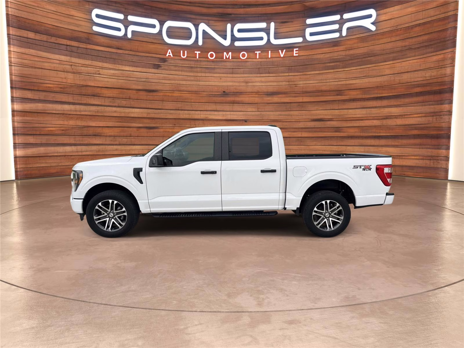 2023 Oxford White Ford F-150 XL 4X4 Truck