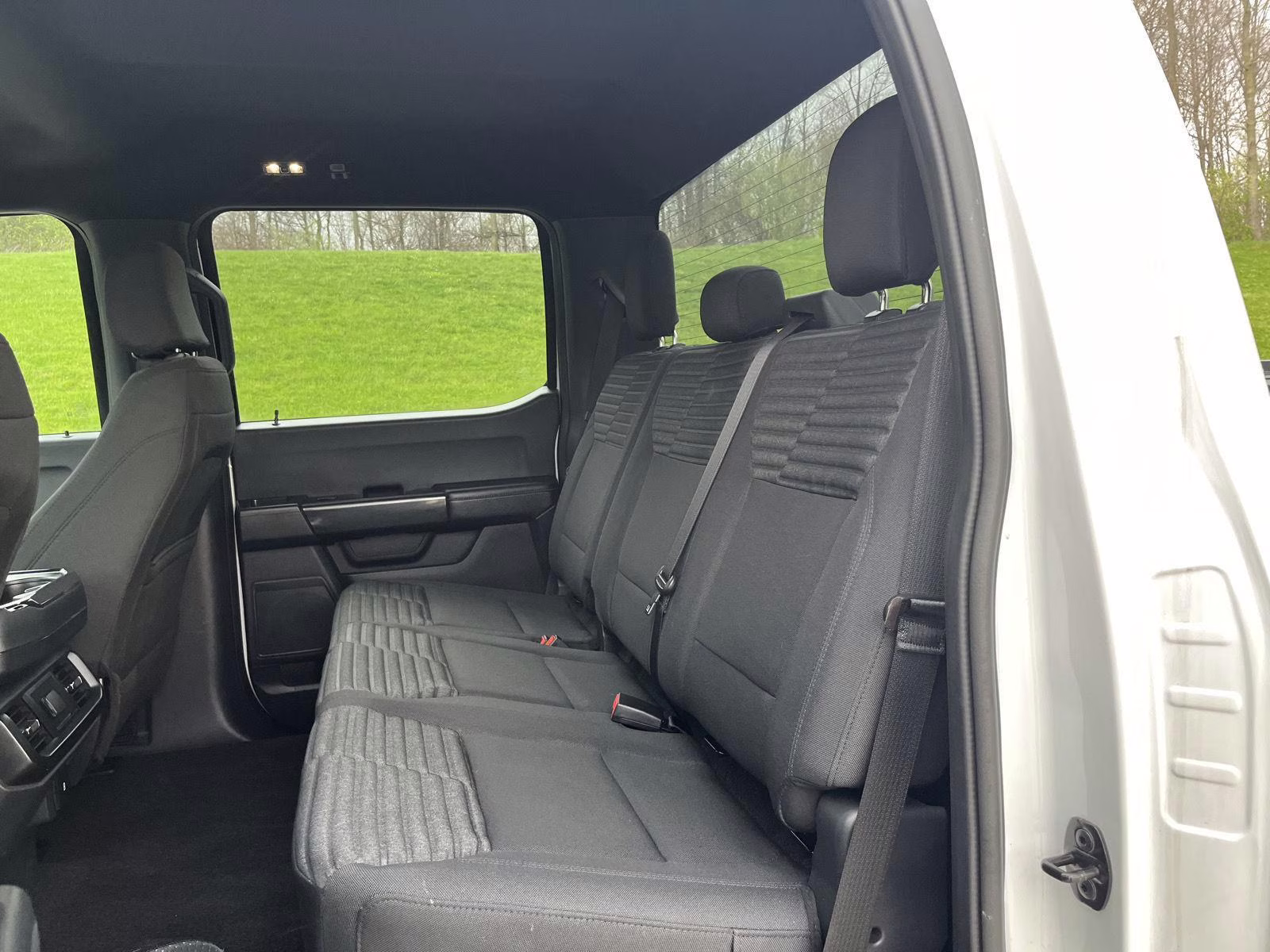 2023 Oxford White Ford F-150 XL 4X4 Truck