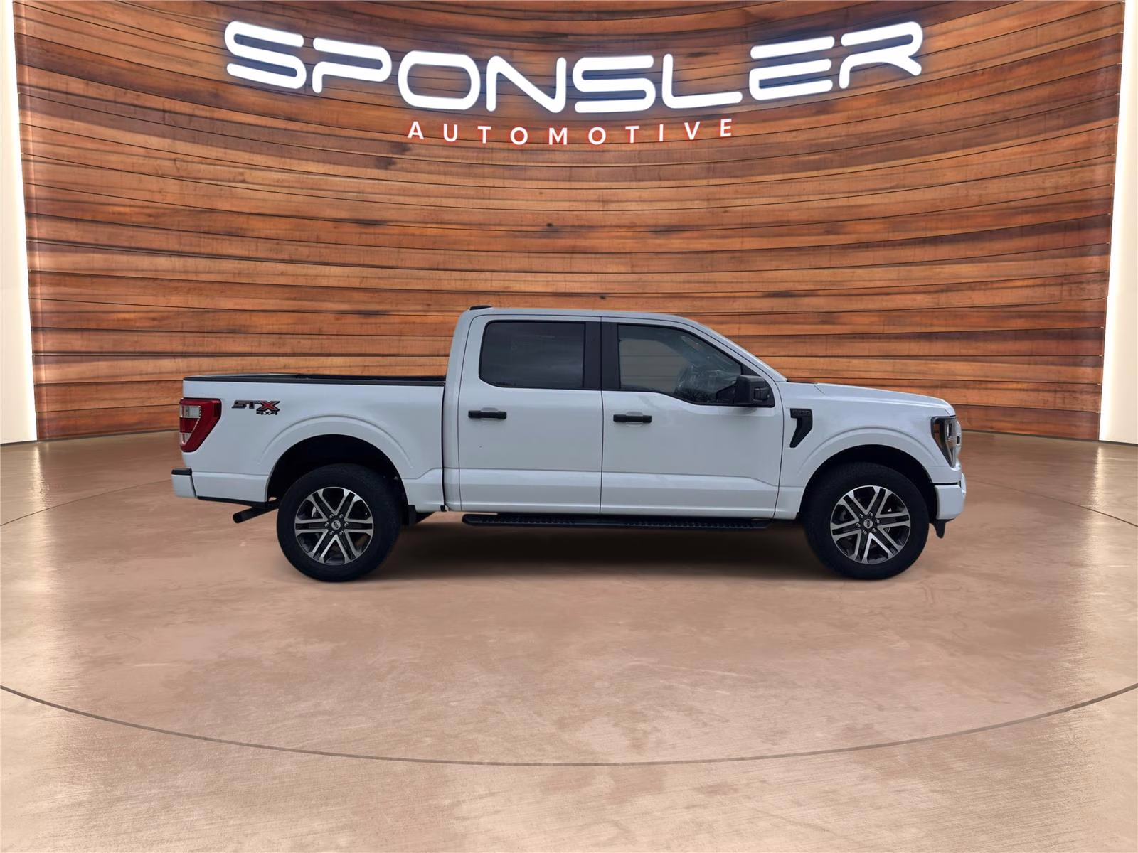 2023 Oxford White Ford F-150 XL 4X4 Truck