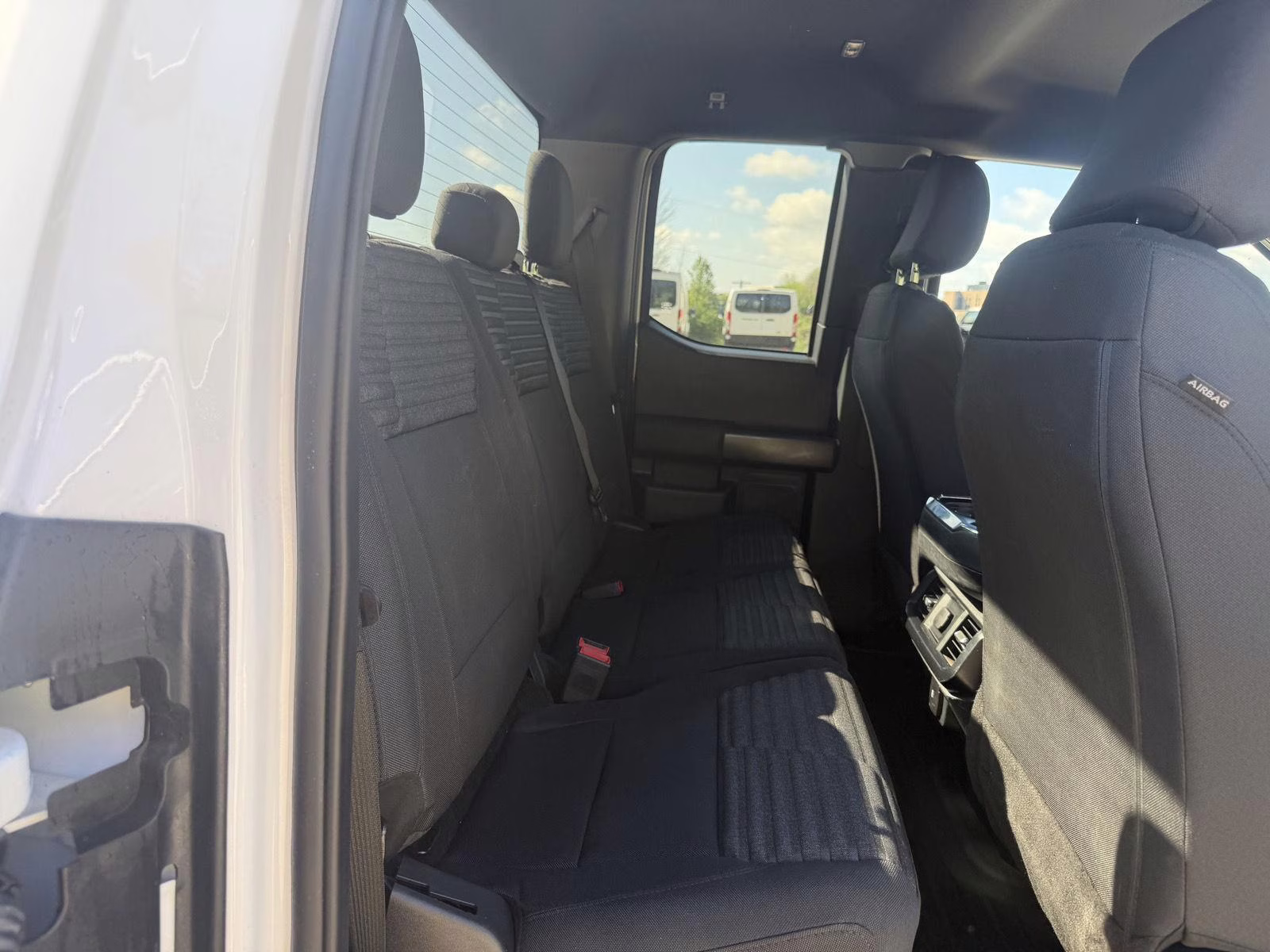 2023 Oxford White Ford F-150 XL 4X4 Truck