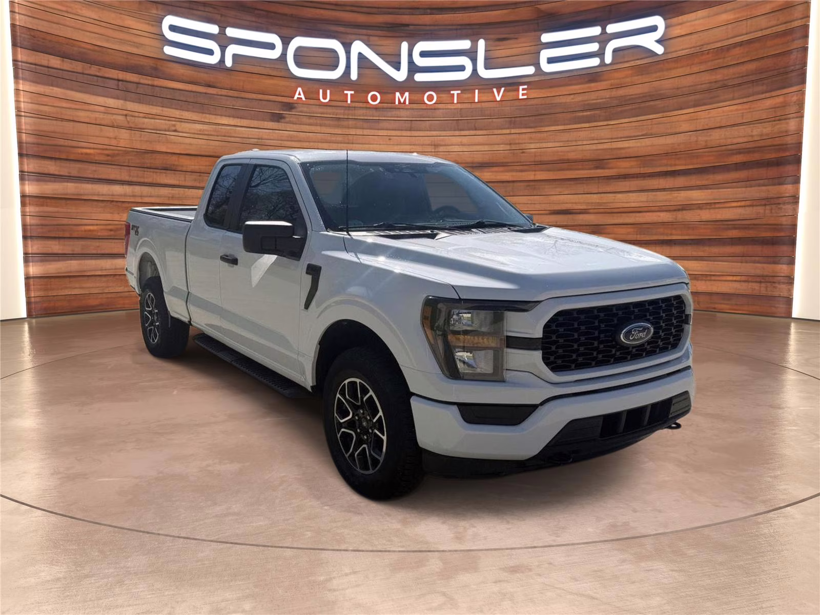 2023 Oxford White Ford F-150 XL 4X4 Truck