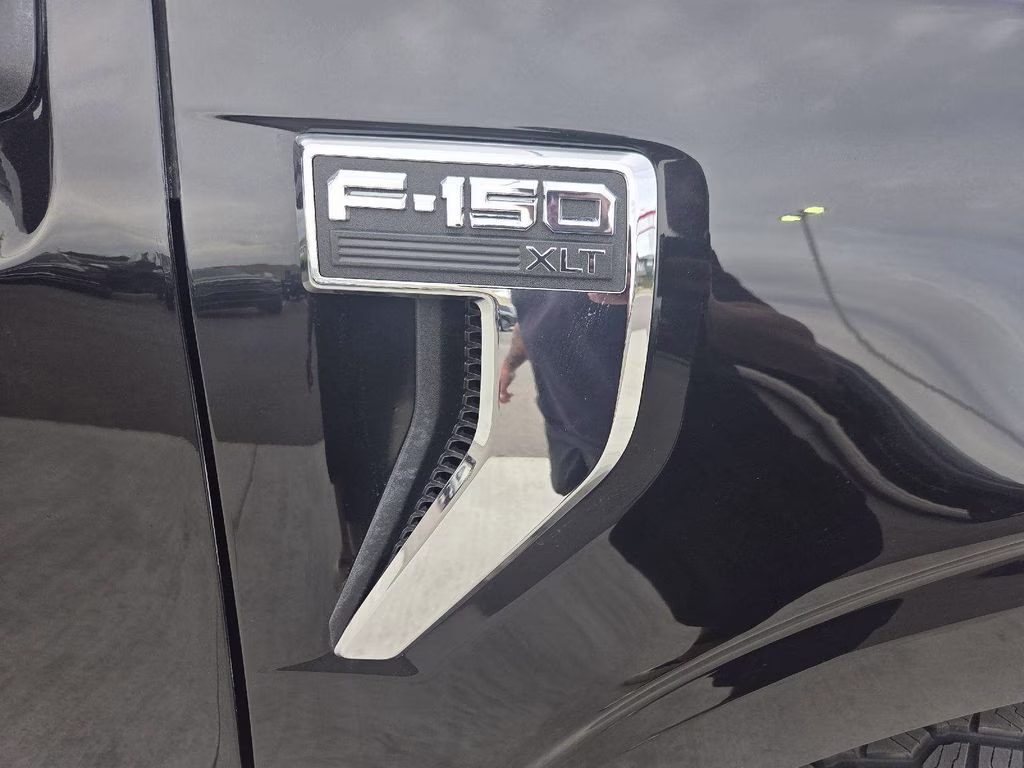 2024 Black Metallic Ford F-150 XLT 4X4 Truck