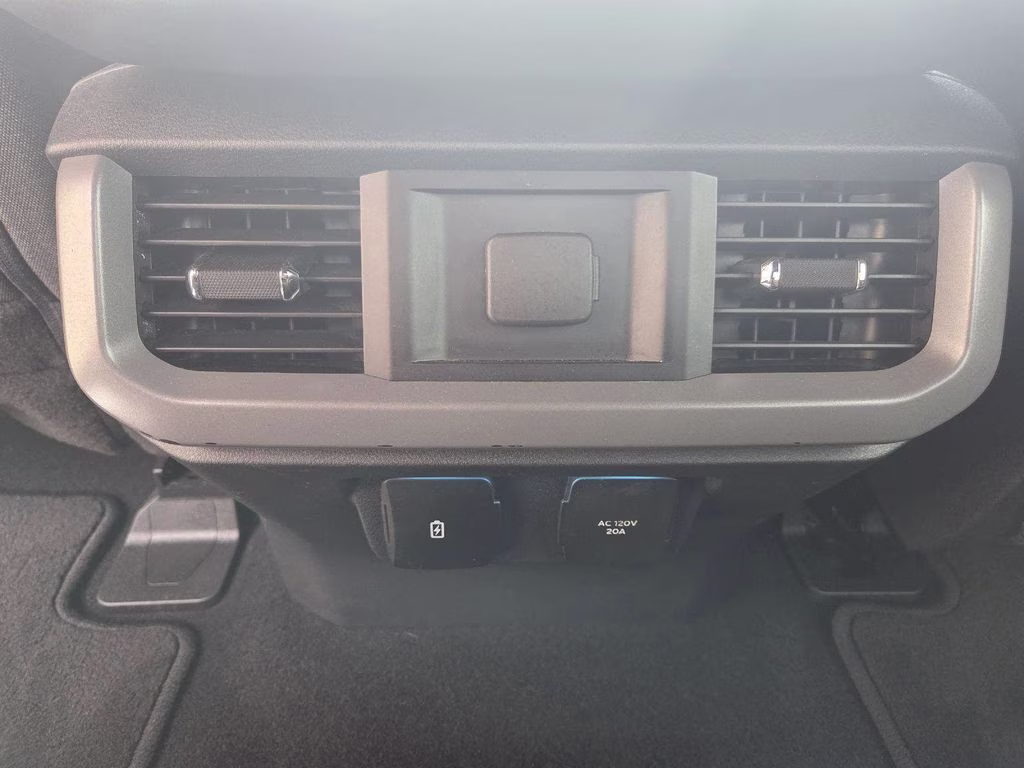 2024 Black Metallic Ford F-150 XLT 4X4 Truck