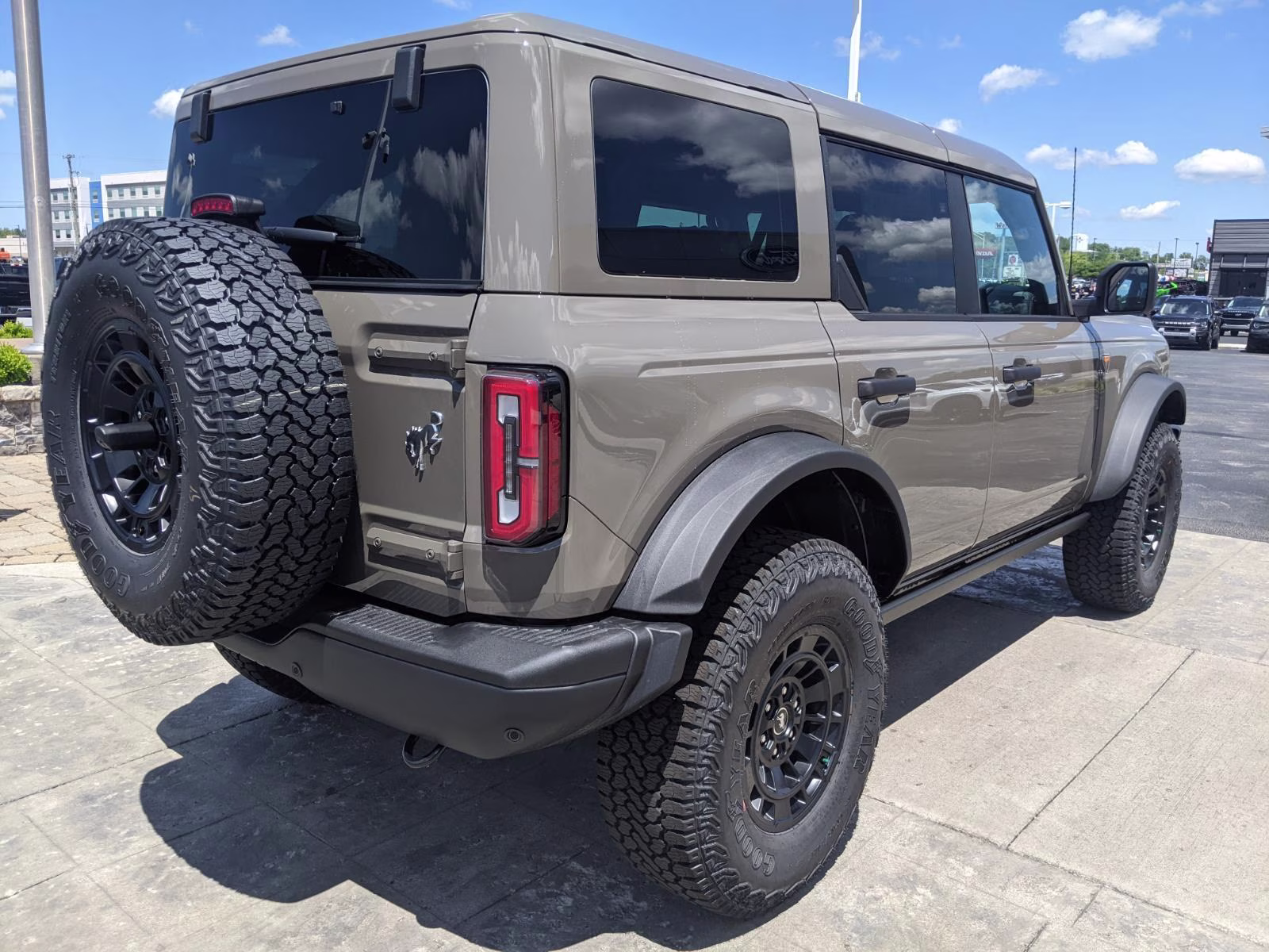2026 Marsh Gray Ford Bronco Badlands 4X4 SUV