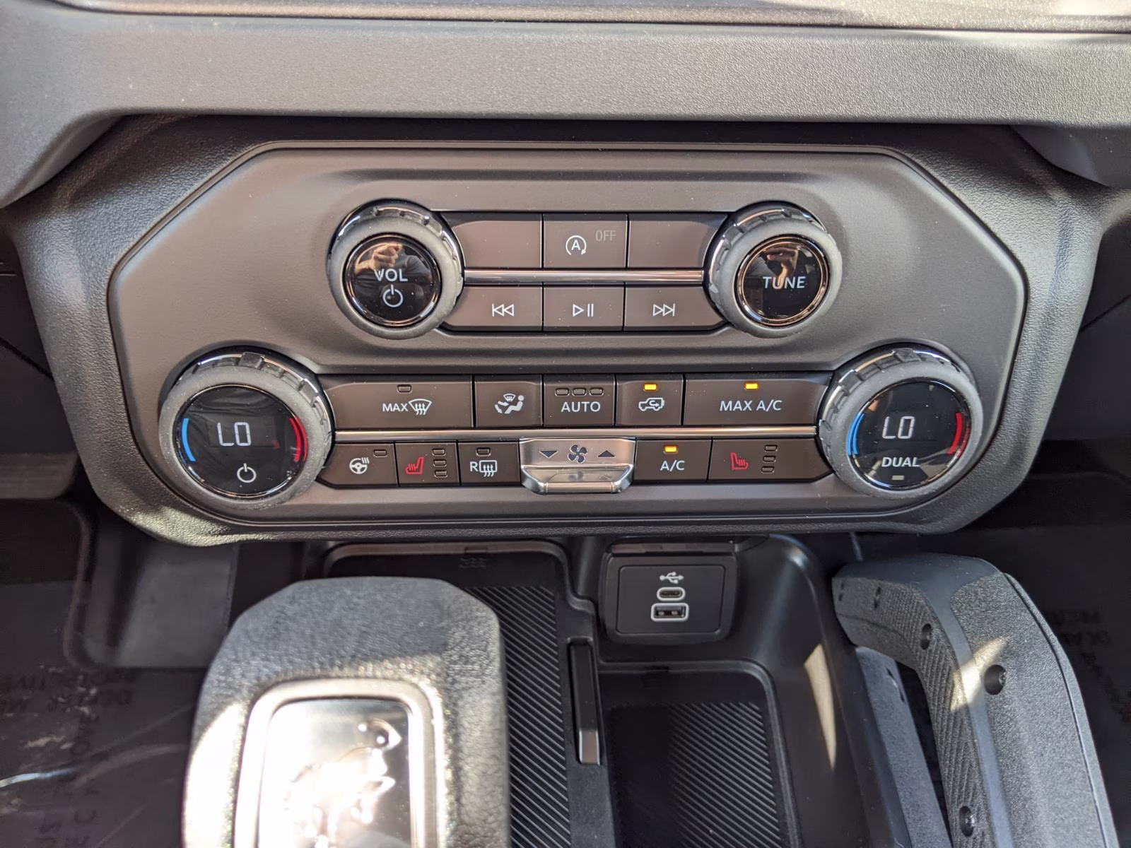 2026 Carbonized Gray Metallic Ford Bronco Badlands 4X4 SUV