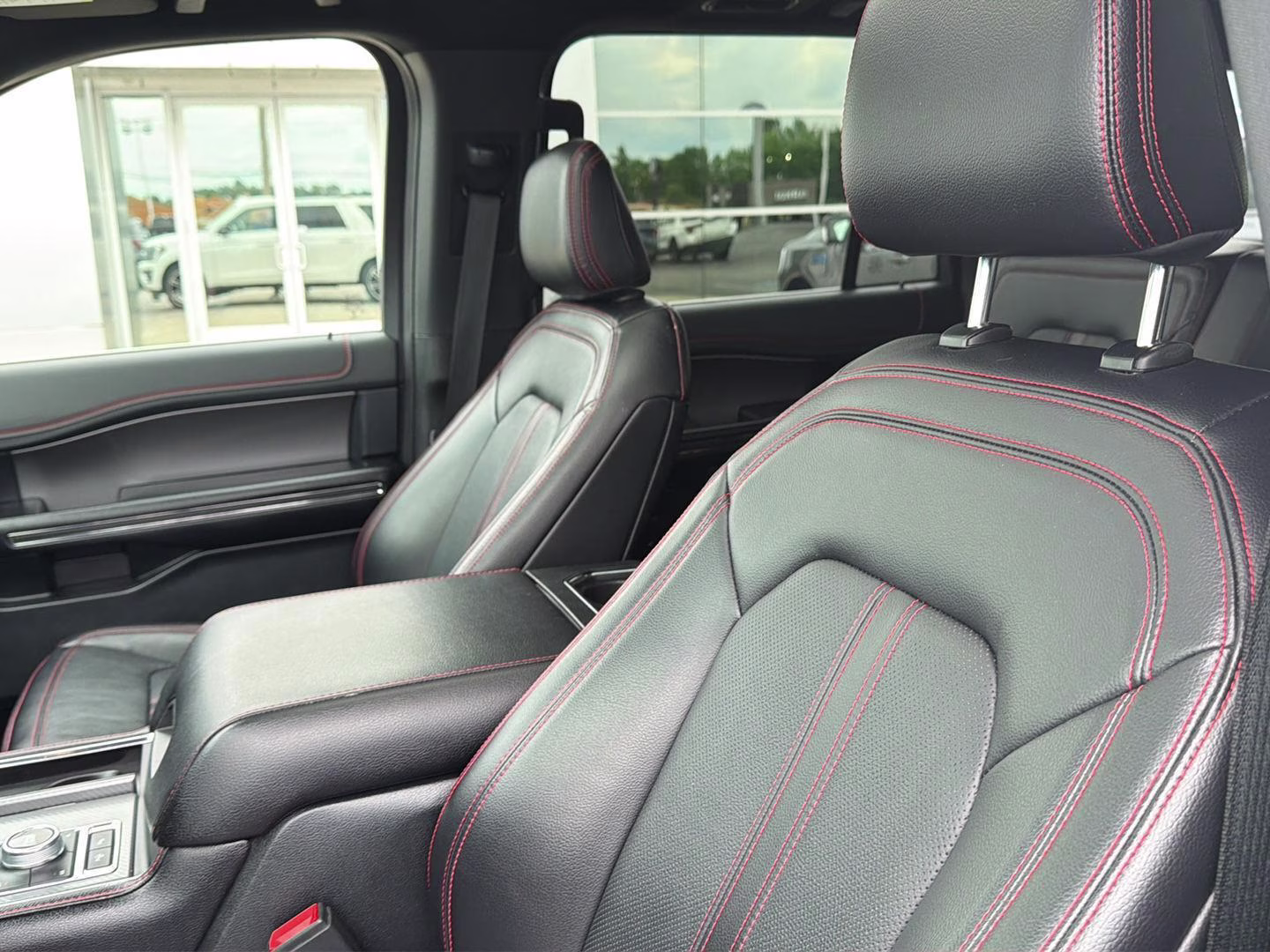 2021 Star White Metallic Tri-Coat Ford Expedition Max Limited 4X4 SUV