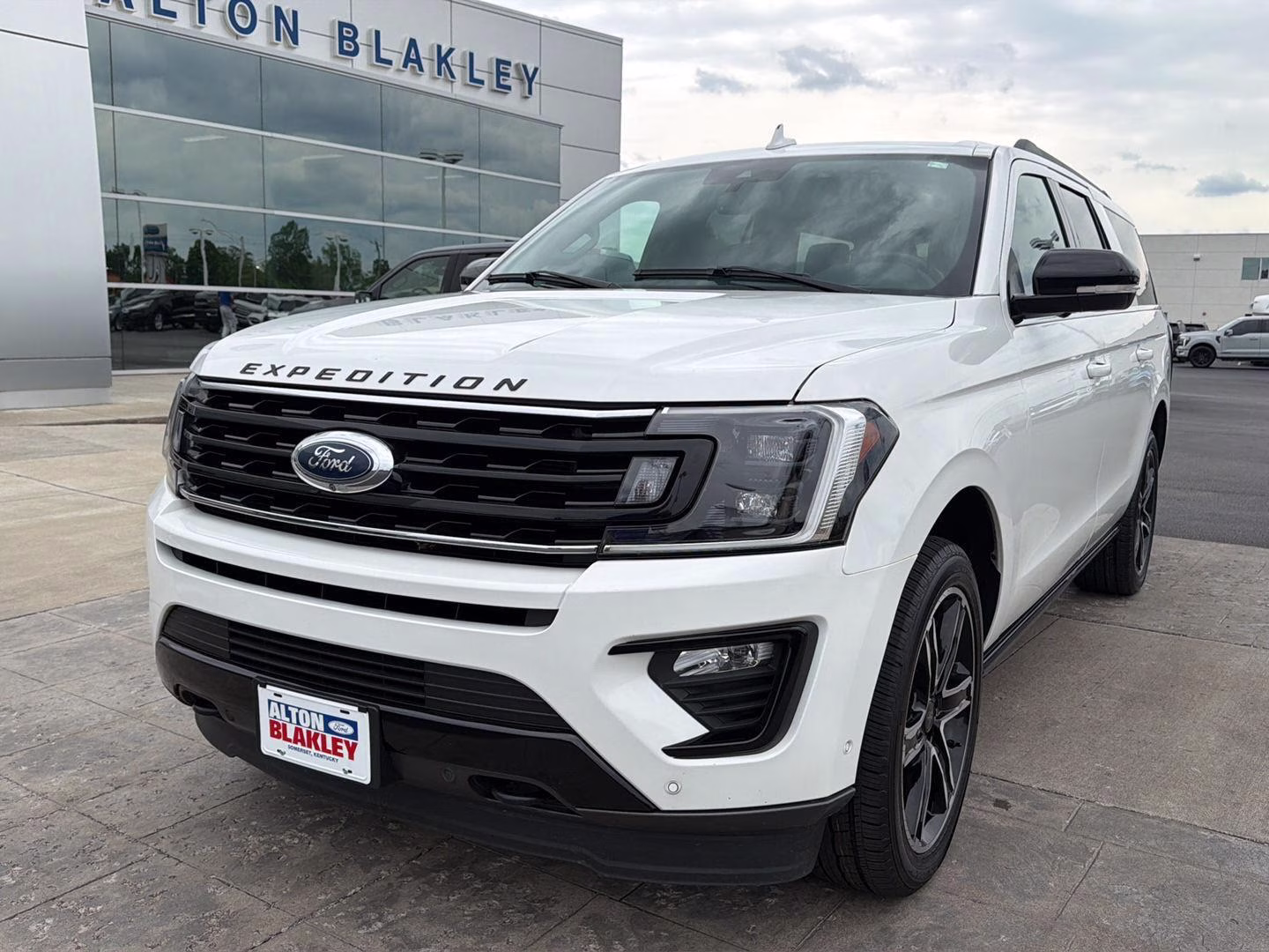 2021 Star White Metallic Tri-Coat Ford Expedition Max Limited 4X4 SUV