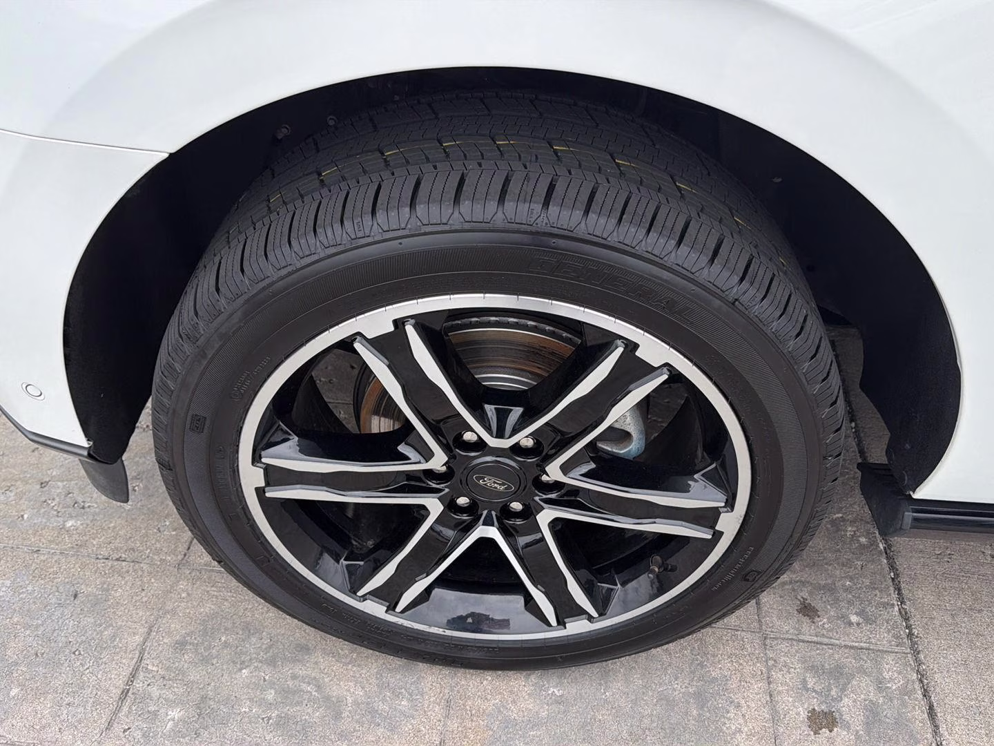 2021 Star White Metallic Tri-Coat Ford Expedition Max Limited 4X4 SUV