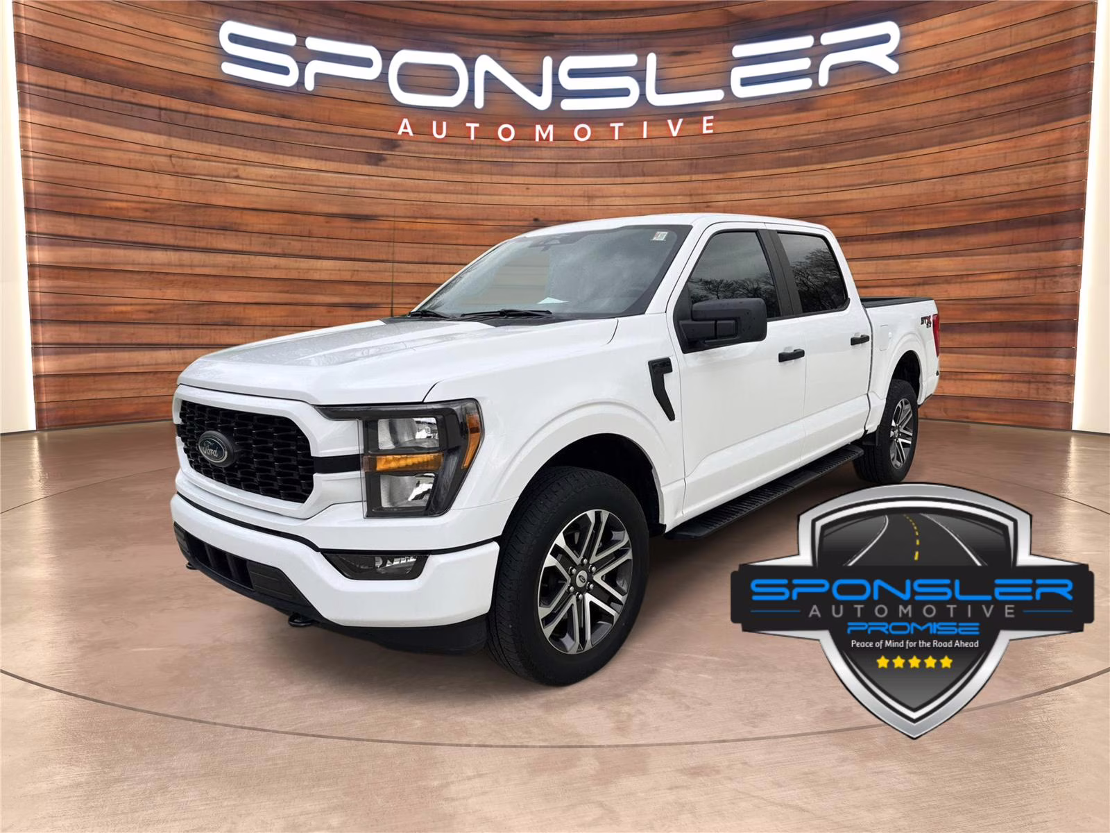 2023 Oxford White Ford F-150 XL 4X4 Truck