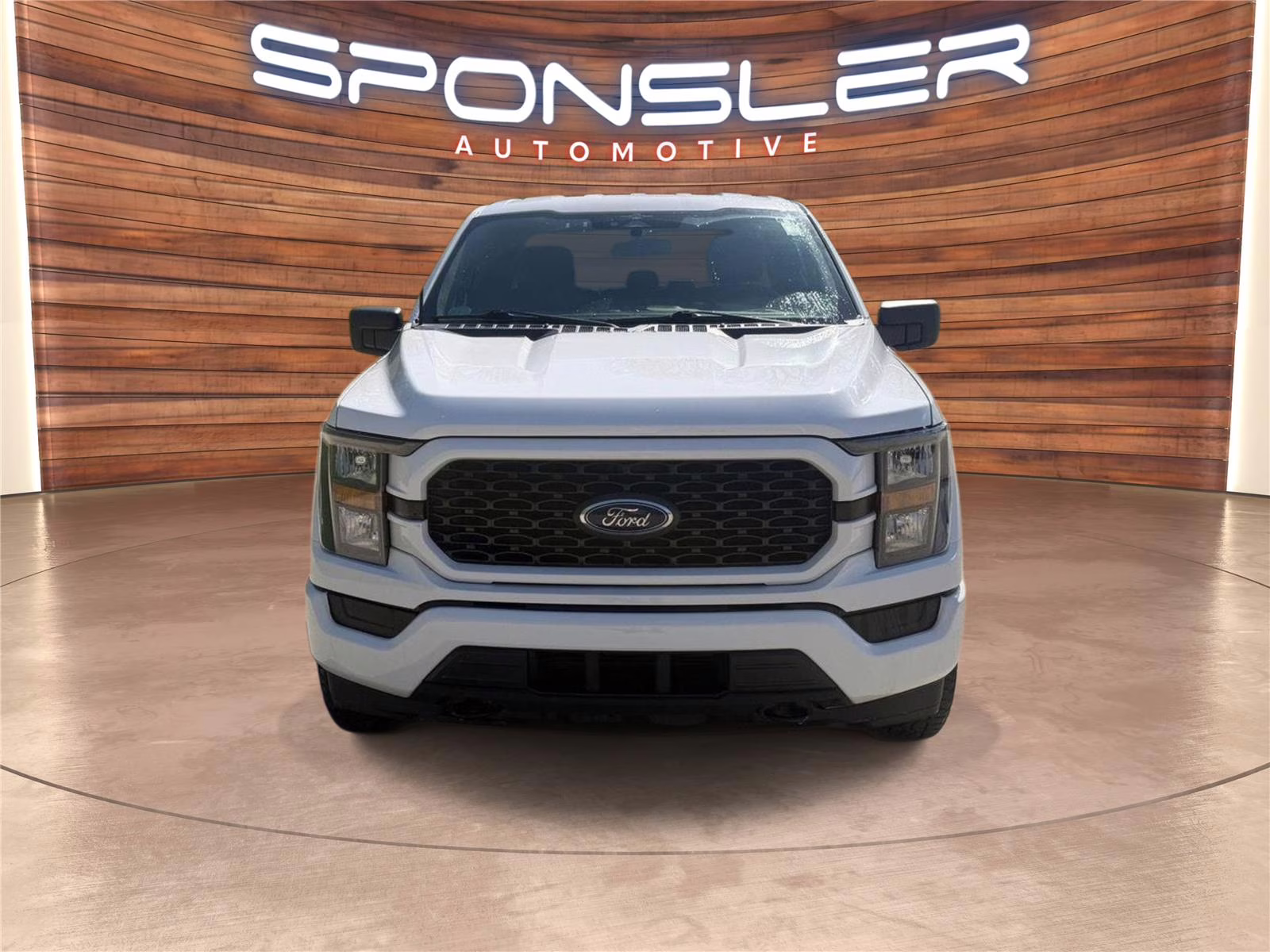2023 Oxford White Ford F-150 XL 4X4 Truck