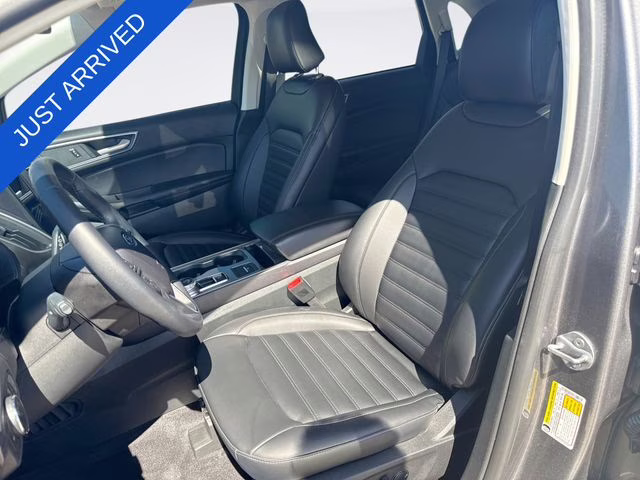 2024 Gray Metallic Ford Edge SEL AWD SUV