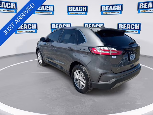 2024 Gray Metallic Ford Edge SEL AWD SUV