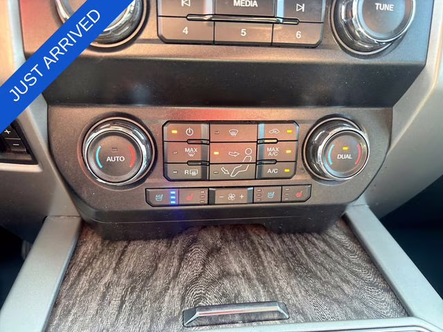 2019 Ingot Silver Ford Super Duty F-250 SRW Lariat 4X4 Truck