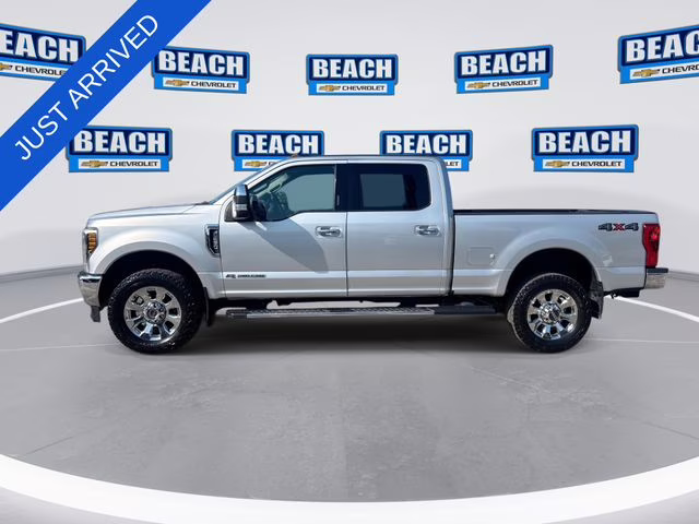 2019 Ingot Silver Ford Super Duty F-250 SRW Lariat 4X4 Truck