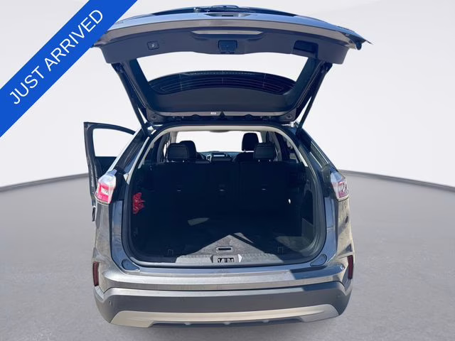 2024 Gray Metallic Ford Edge SEL AWD SUV