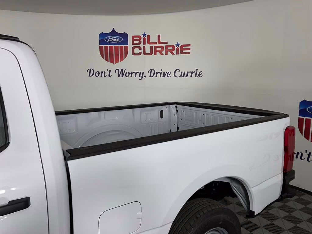 2026 Oxford White Ford Super Duty F-250 SRW XL RWD Truck