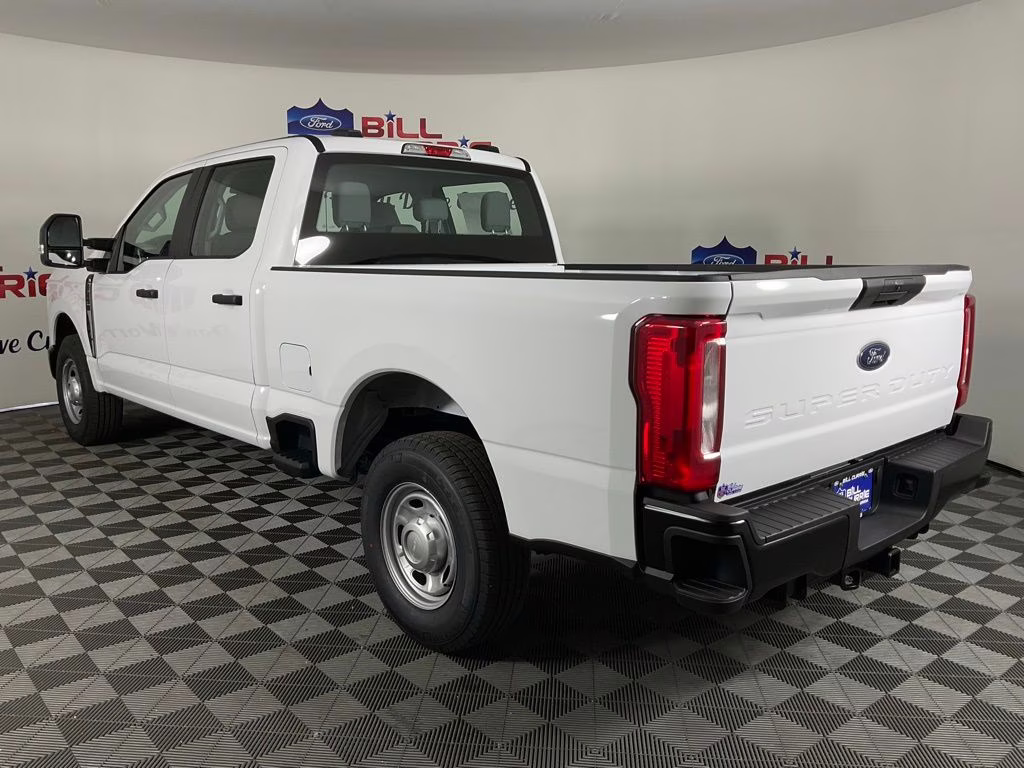 2026 Oxford White Ford Super Duty F-250 SRW XL RWD Truck