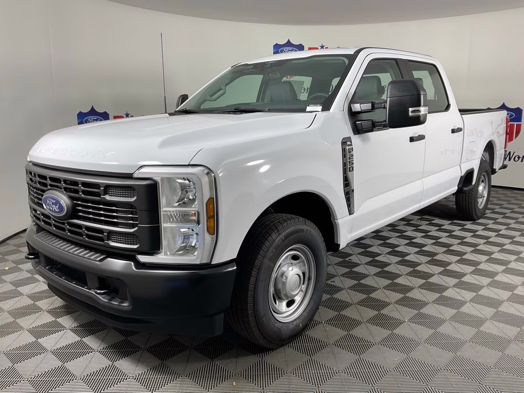 2026 Oxford White Ford Super Duty F-250 SRW XL RWD Truck