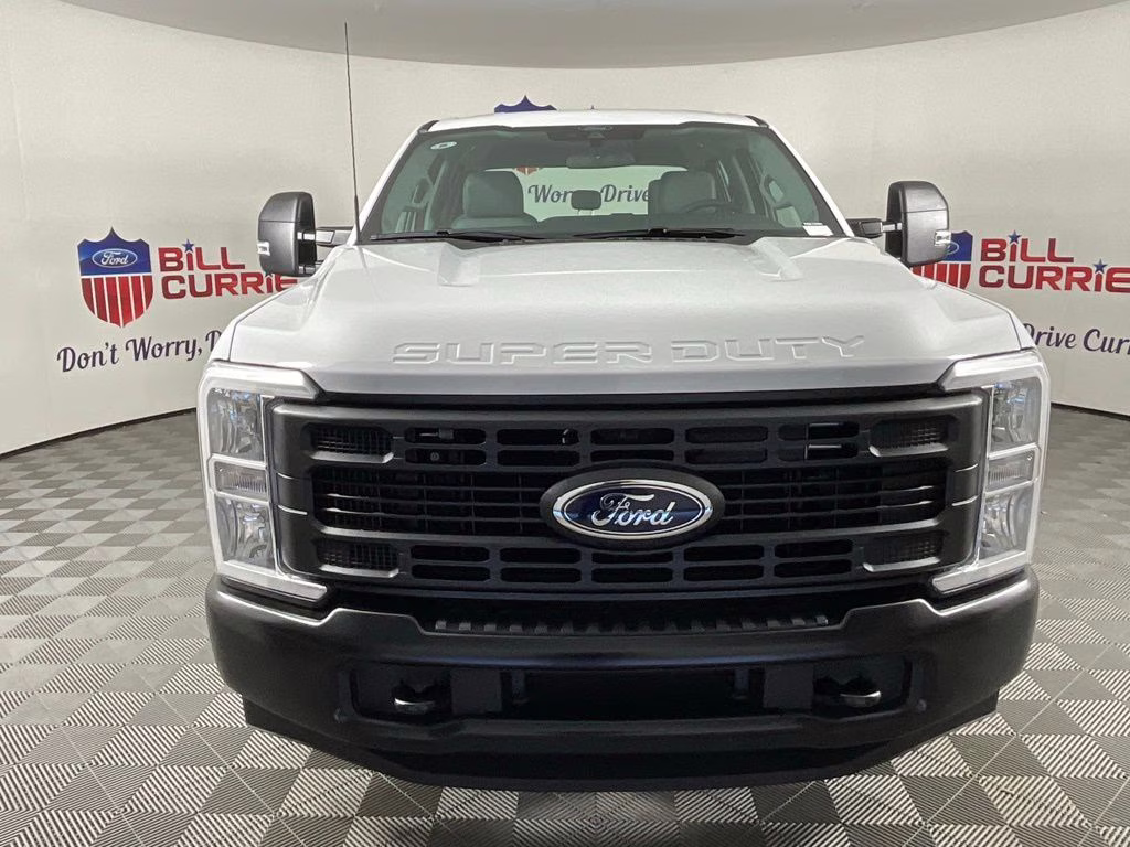 2026 Oxford White Ford Super Duty F-250 SRW XL RWD Truck