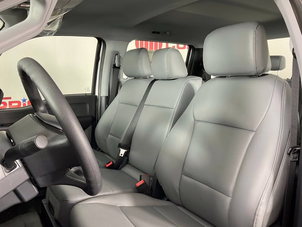 2026 Oxford White Ford Super Duty F-350 DRW XL 4X4 Truck