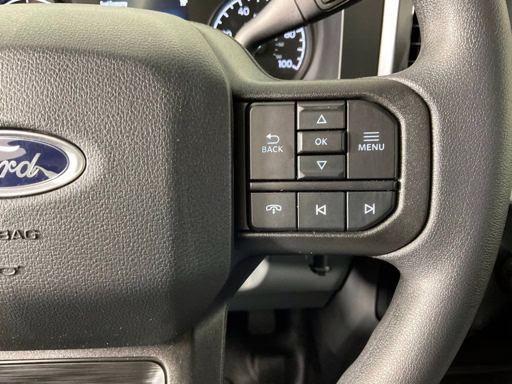 2026 Oxford White Ford Super Duty F-350 DRW XL 4X4 Truck