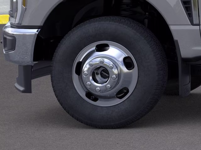 2026 Avalanche Ford Super Duty F-350 DRW Lariat DRW 4X4 Truck