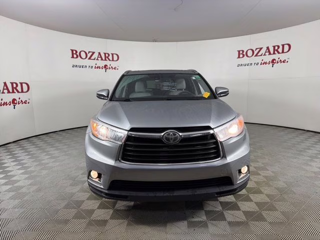 2015 Silver Sky Metallic Toyota Highlander Limited Platinum V6 AWD SUV