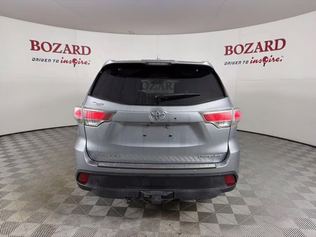 2015 Silver Sky Metallic Toyota Highlander Limited Platinum V6 AWD SUV
