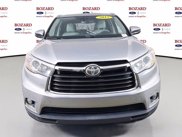 2015 Silver Sky Metallic Toyota Highlander Limited Platinum V6 AWD SUV