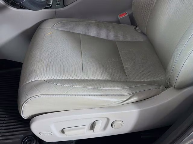 2015 Silver Sky Metallic Toyota Highlander Limited Platinum V6 AWD SUV