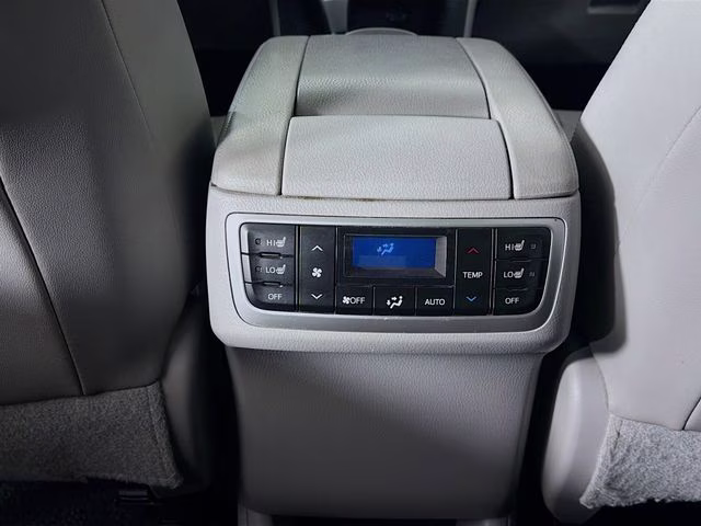 2015 Silver Sky Metallic Toyota Highlander Limited Platinum V6 AWD SUV