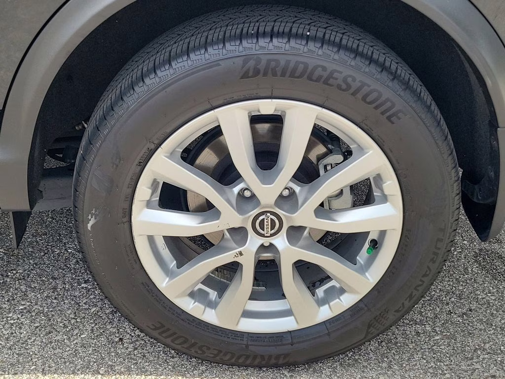 2022 Magnetic Black Pearl Nissan Rogue Sport SV FWD SUV