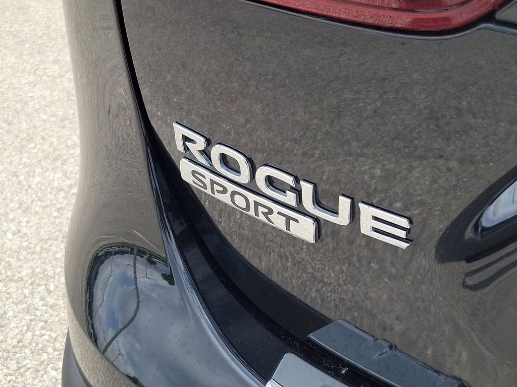 2022 Magnetic Black Pearl Nissan Rogue Sport SV FWD SUV