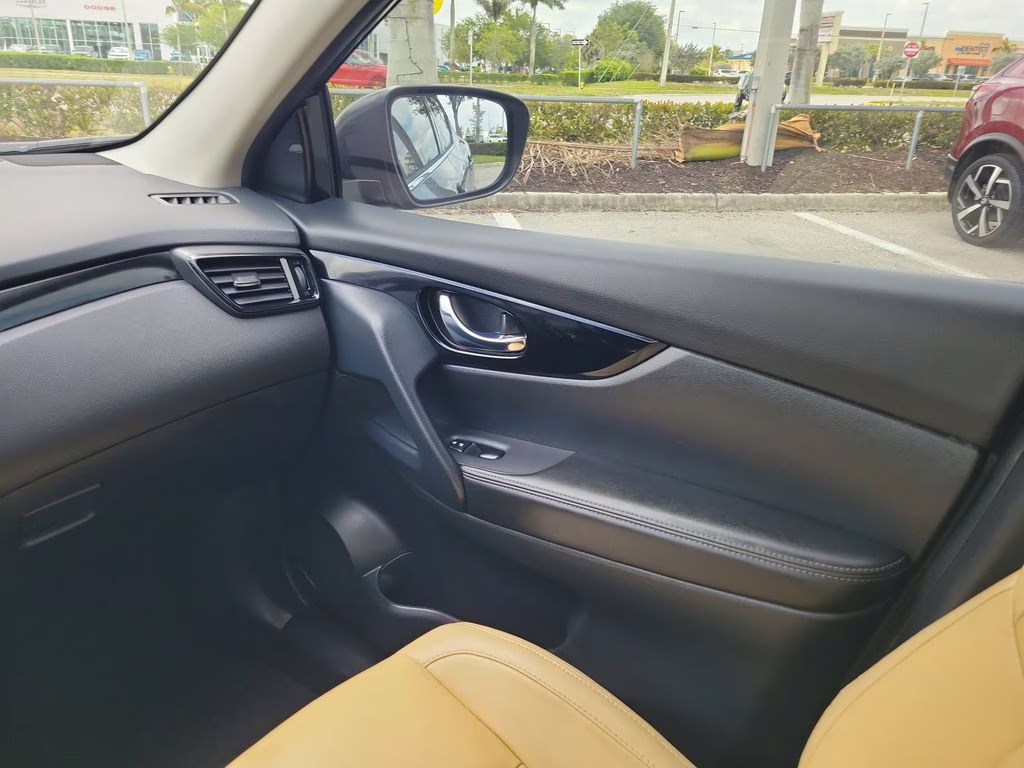 2022 Magnetic Black Pearl Nissan Rogue Sport SV FWD SUV