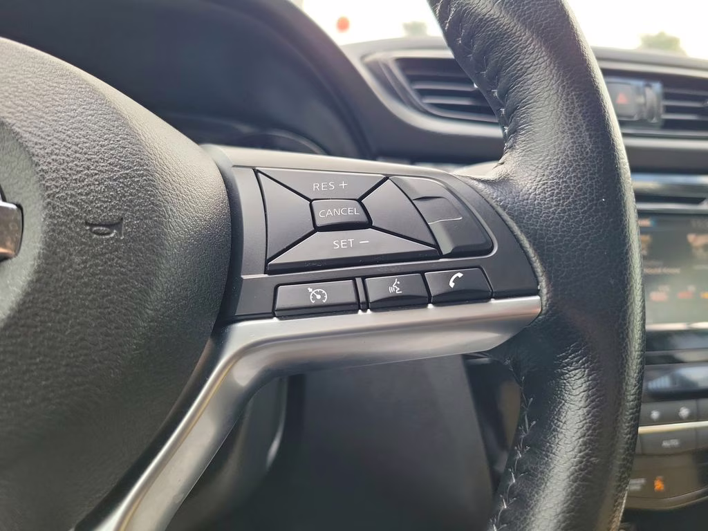 2022 Magnetic Black Pearl Nissan Rogue Sport SV FWD SUV