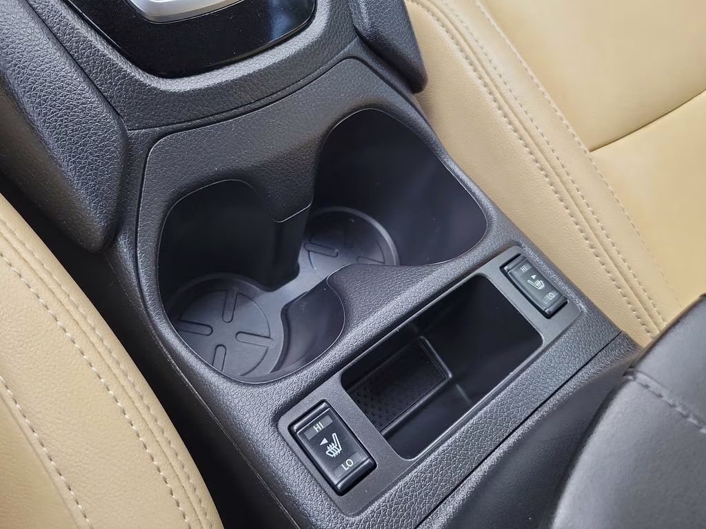 2022 Magnetic Black Pearl Nissan Rogue Sport SV FWD SUV