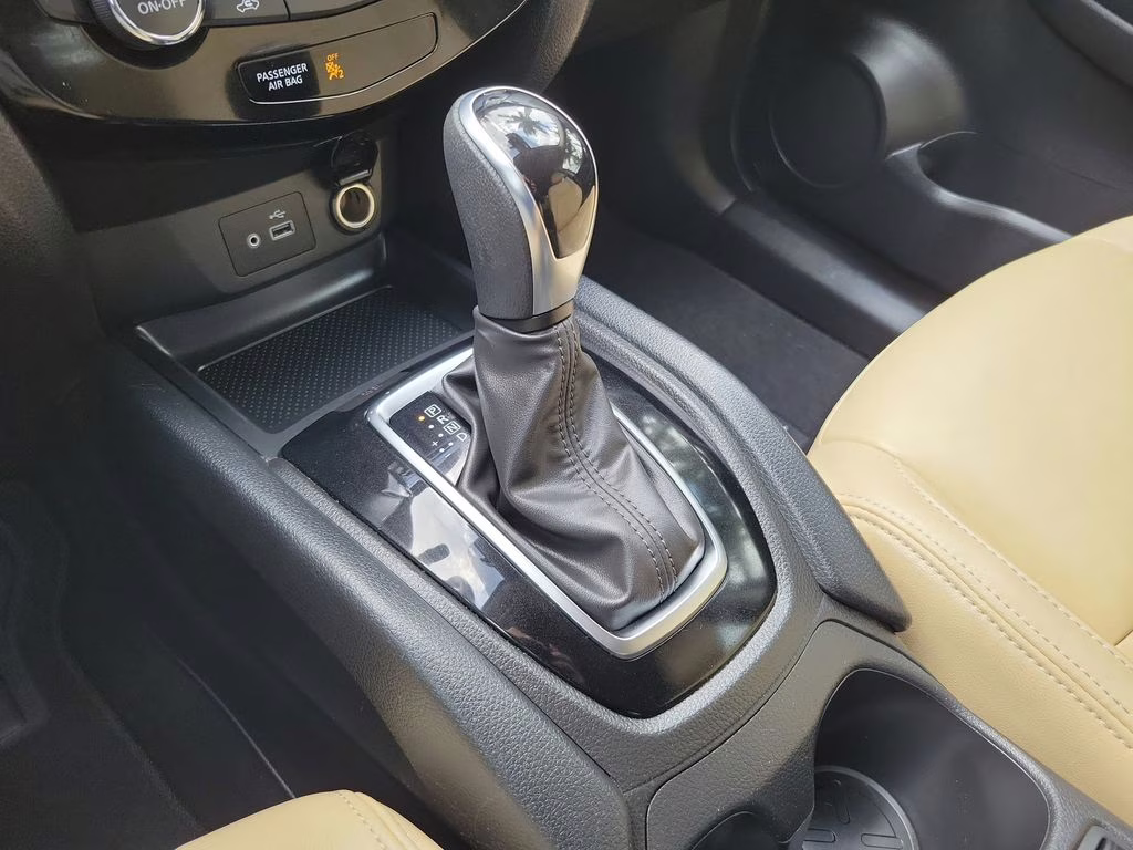 2022 Magnetic Black Pearl Nissan Rogue Sport SV FWD SUV