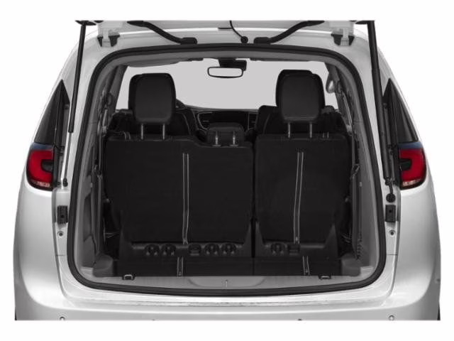 2023 Brilliant Black Crystal Pearlcoat Chrysler Pacifica Touring L FWD Van